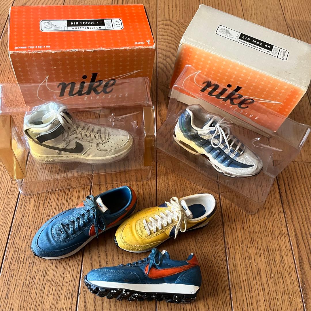 NIKE スニーカー　フィギュア　AIRMAX95 LDV waffle