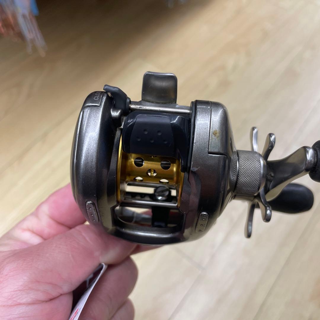 SHIMANO NIUM XT ベイトリール