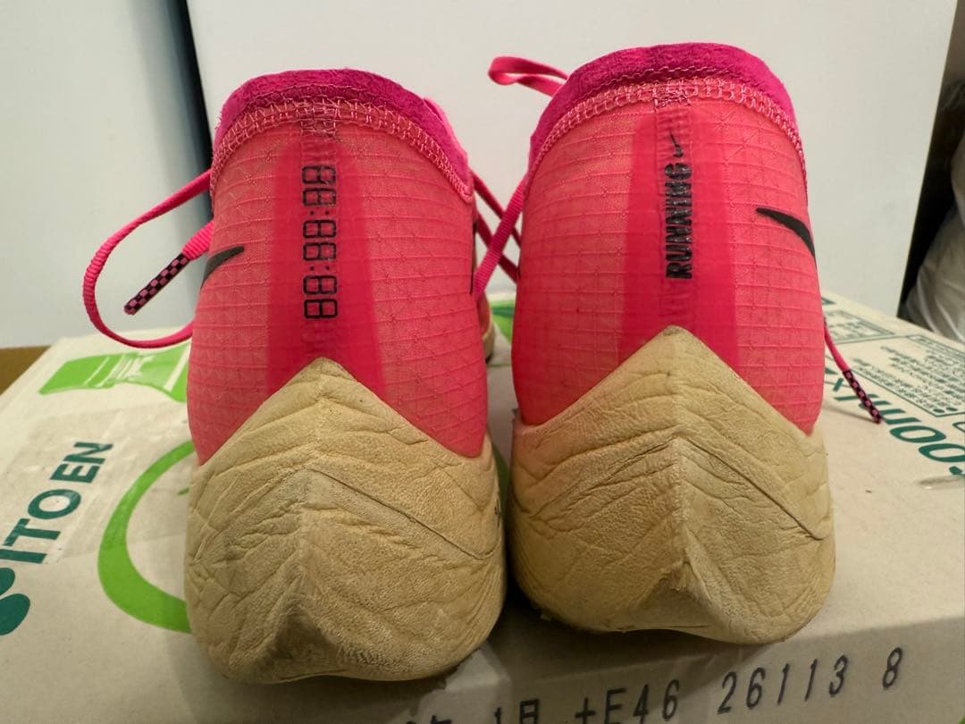Nike ZoomX ヴェイパーフライNEXT% 初代ヴェイパーフライ 27.5