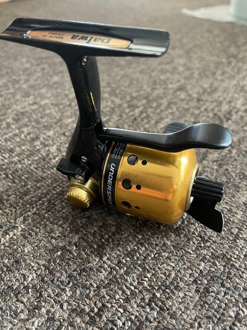 Daiwa UNDERSPIN 40XD リール