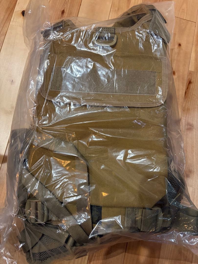 SUBROC サブロック V-one VEST 1000D コヨーテブラウン