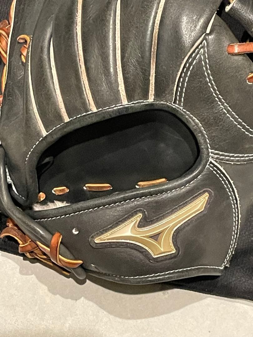 Mizuno Global Elite 軟式グローブ 黒