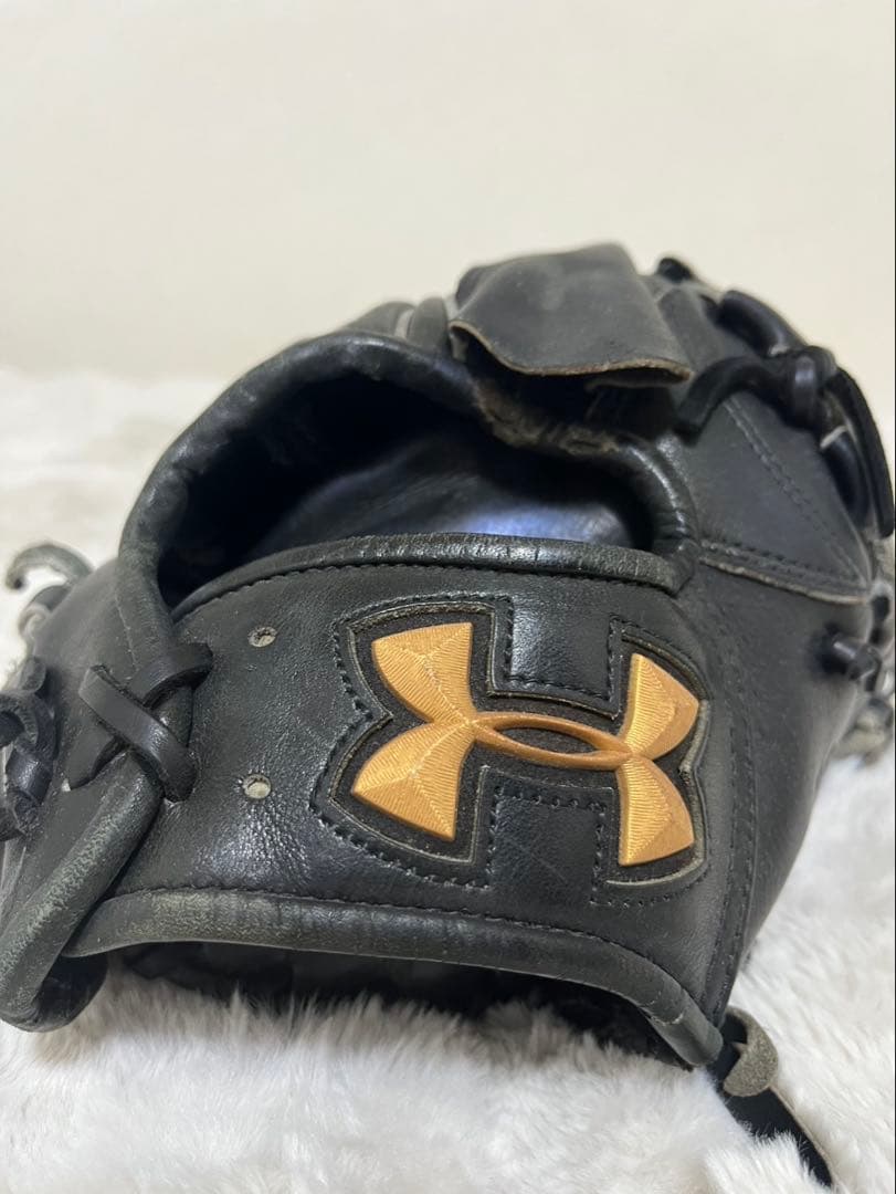 Under Armour 硬式野球グローブ　週末価格✨【本日最終値下げ】