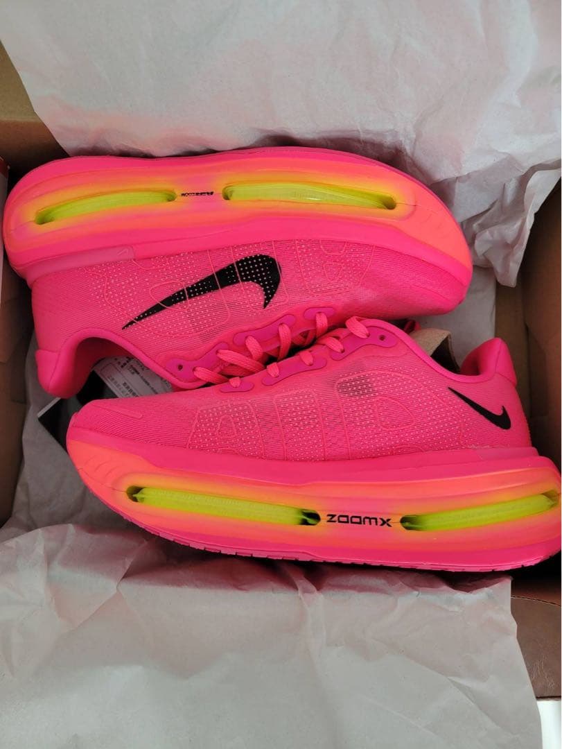 Nike ウィメンズズーム ボメロ プレミアム24.5cm 新品