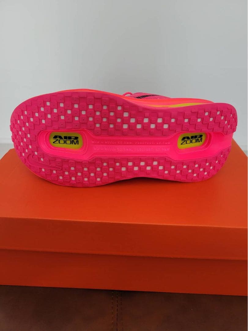 Nike ウィメンズズーム ボメロ プレミアム24.5cm 新品