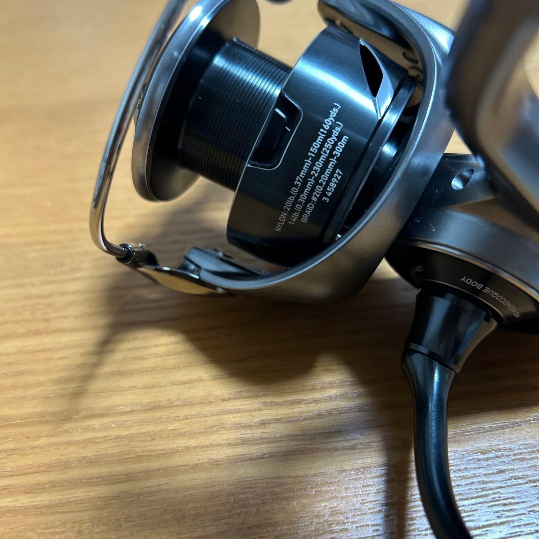 Bb vv 25カルディア LT5000-CXH スピニングリール