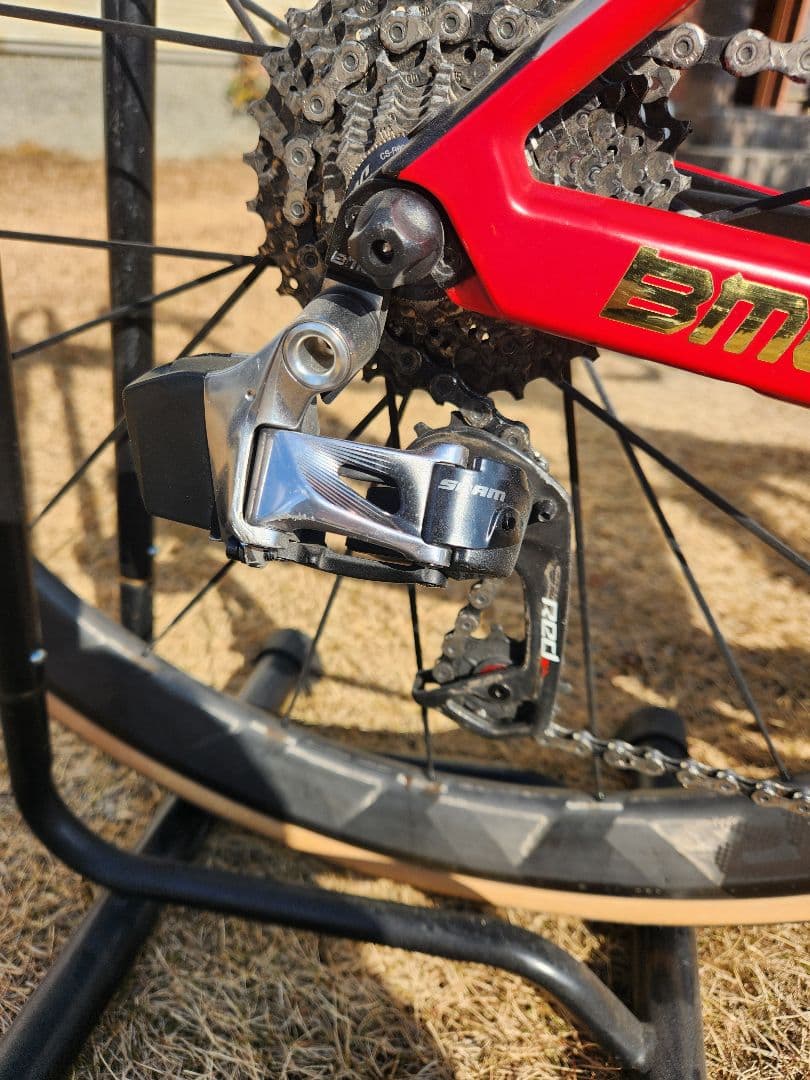 2018年モデルBMC TEAM MACHINE SLR 01