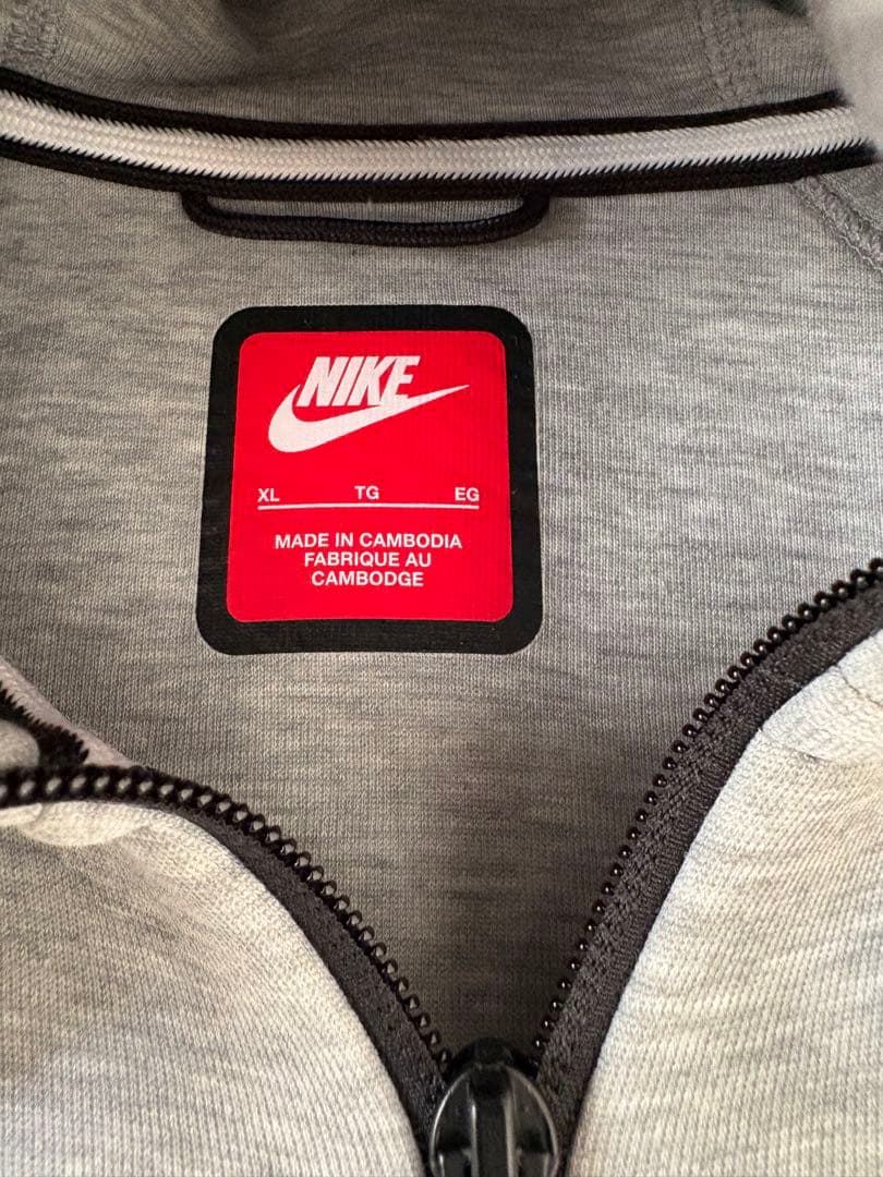 NIKEテックフリースセットアップ【XL】