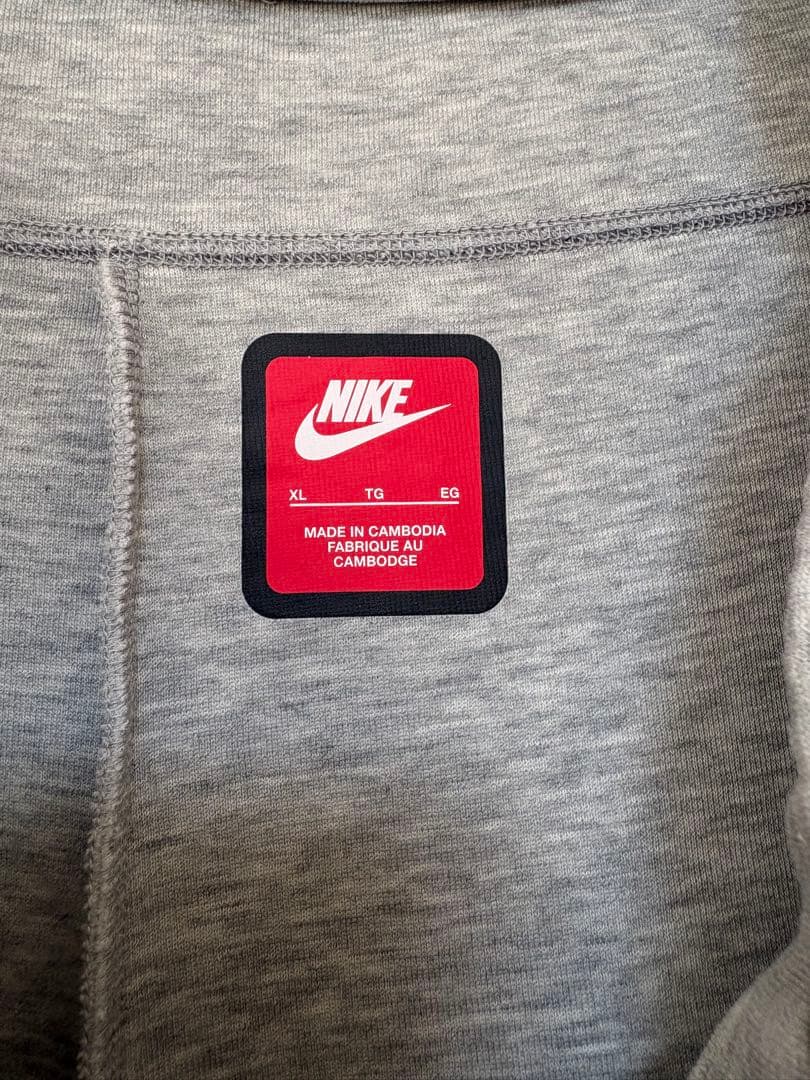 NIKEテックフリースセットアップ【XL】