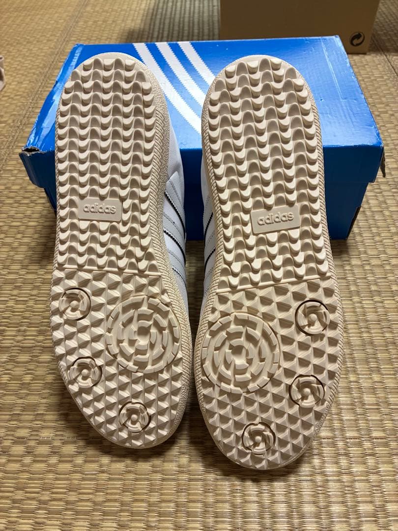 27.5 KITH × adidas Originals Samba Golf