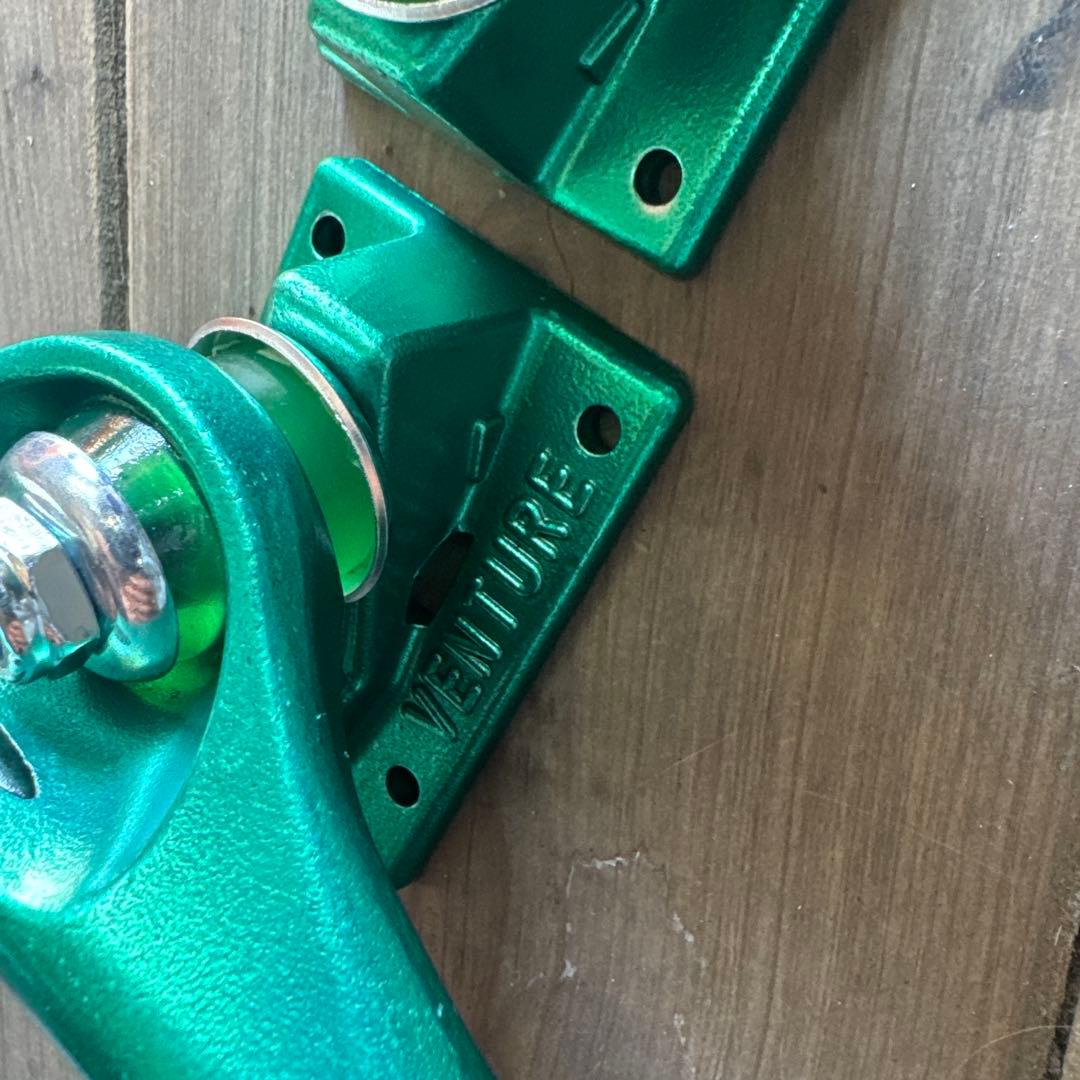Venture ベンチャートラック ANODIZED GREEN 5.2HI
