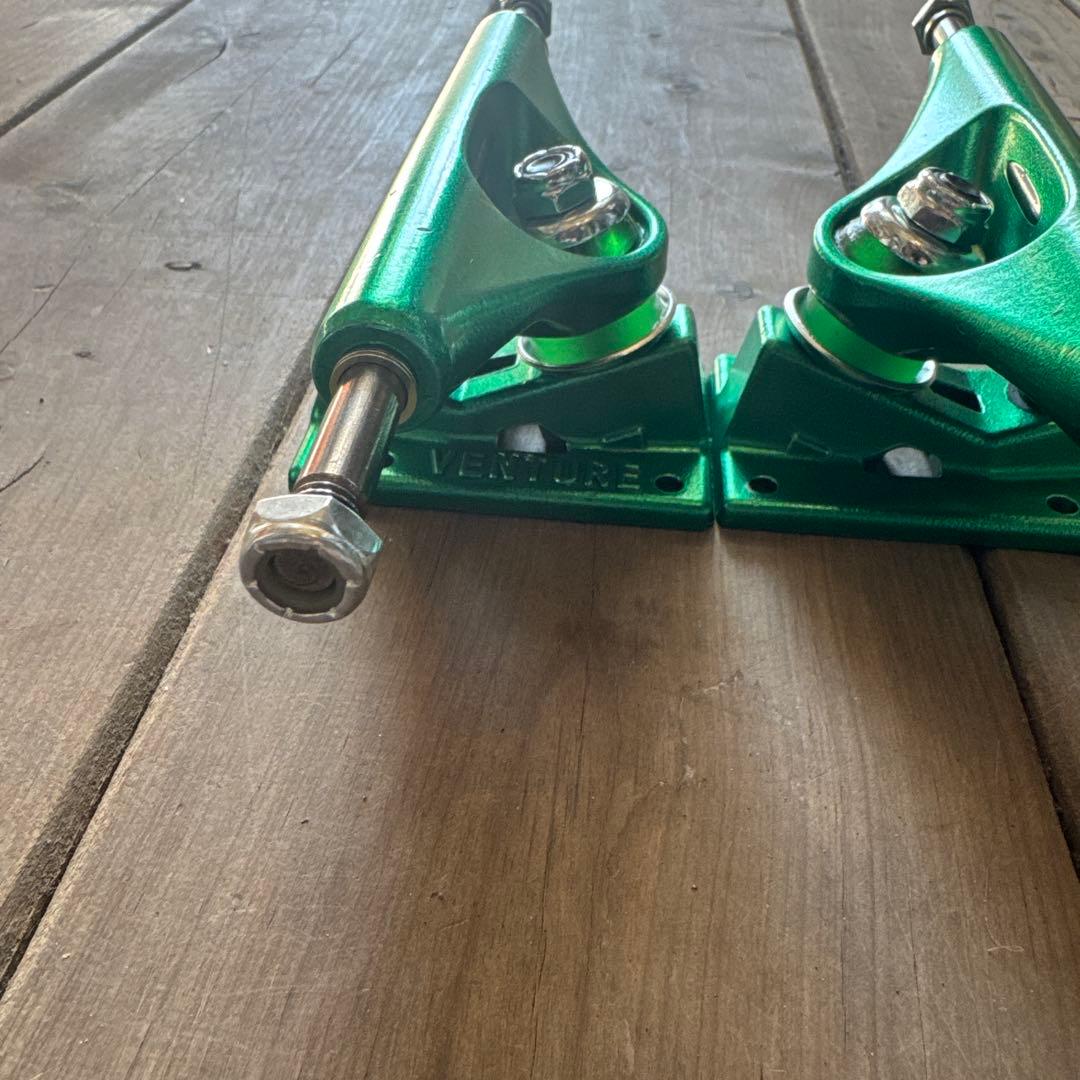 Venture ベンチャートラック ANODIZED GREEN 5.2HI