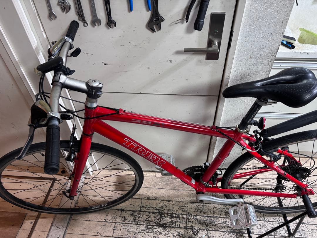 TREK 7.3 FX 赤 トレック　クロスバイク