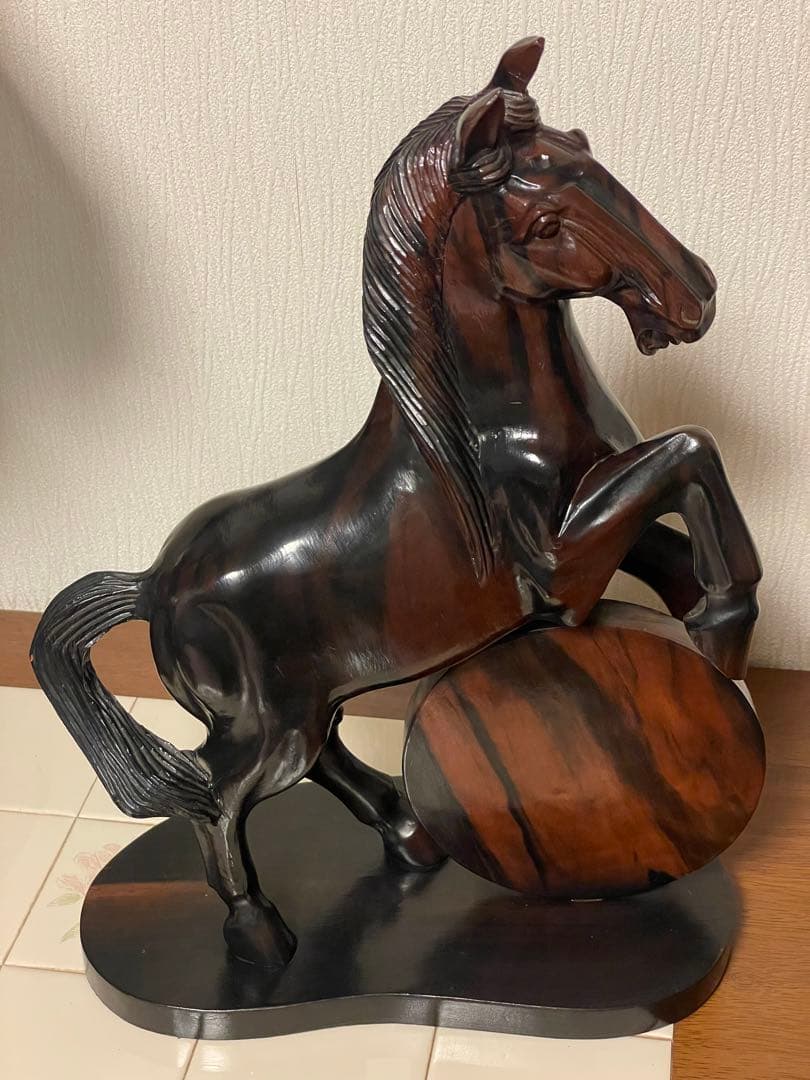 ビンテージ　天然木　無垢材　縞黒檀　跳ね馬　縁起物　置物　レトロ　彫刻　骨董品