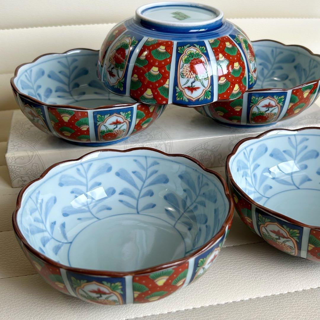 有田焼　清秀　菊割小鉢揃　５枚セット　輪花鉢　色絵　煮物鉢　中鉢　古伊万里　赤絵
