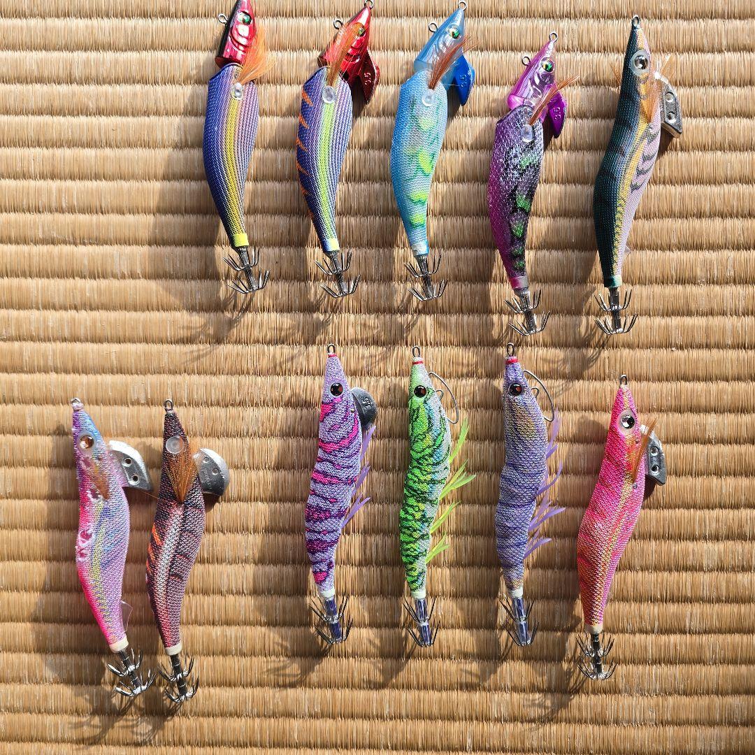 【ケース付きエギのまとめ売り】になります。