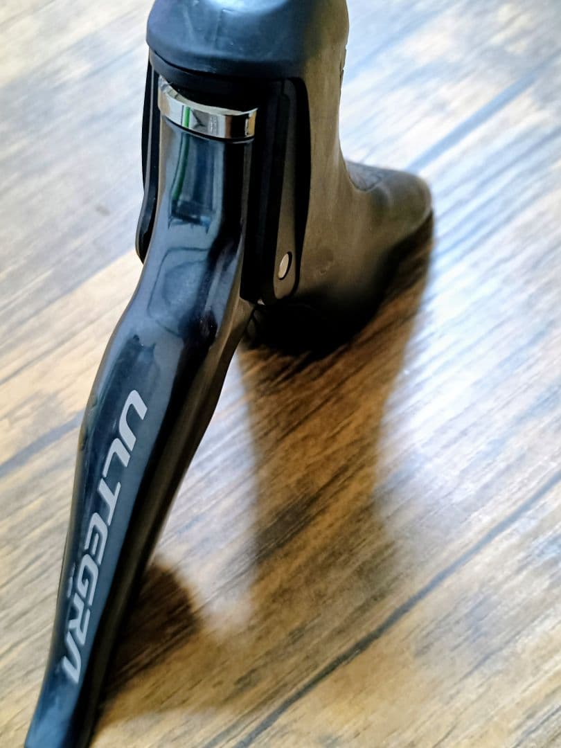 【美品】シマノ ULTEGRA Di2 ST-R8070 油圧ブレーキSTI右