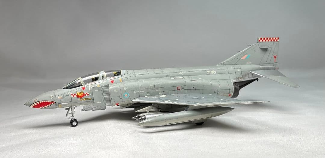 【完成品】フジミ 1/72 ブリティッシュ ファントム FGR.2 F-4