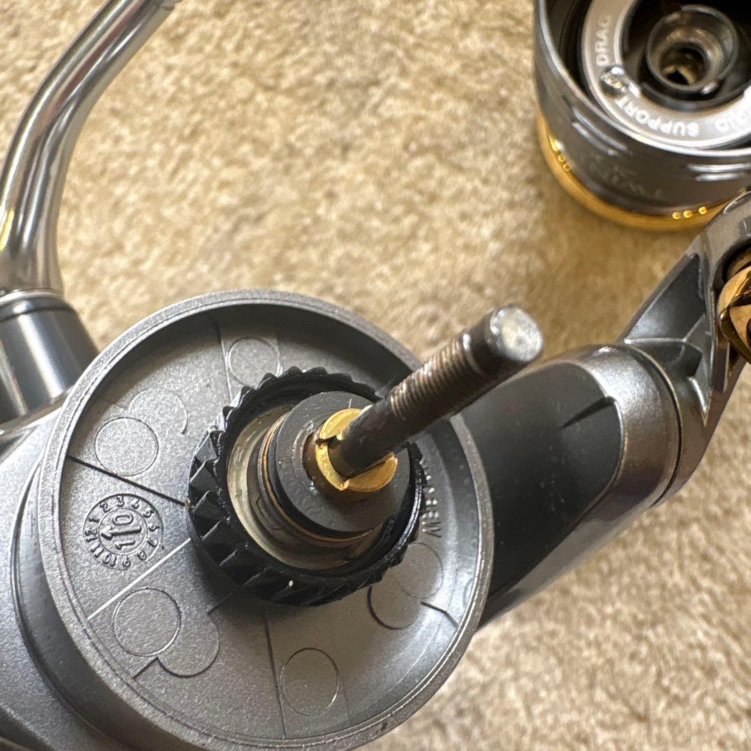 SHIMANO TWIN POWER 2000s スピニングリール