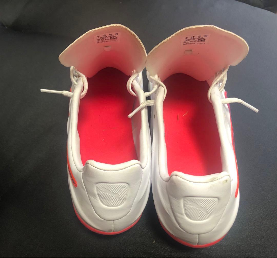 PUMA キング サッカースパイク HG/AG