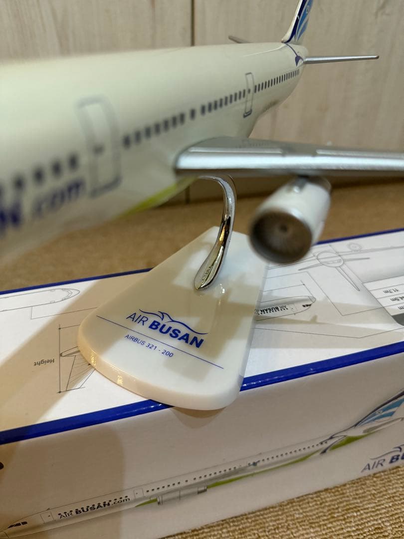 【超稀少】エアプサン A321-200 1/130サイズ モデルプレーン