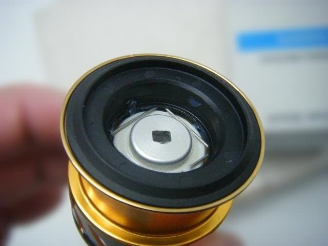即決！◆新品！シマノ 20 ツインパワー C2000S 純正スプール◆1013F