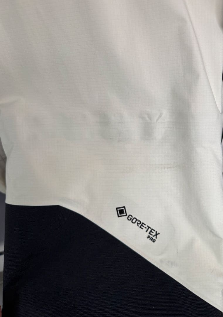 ピークパフォーマンス VERTICAL GORE-TEX PRO レディース