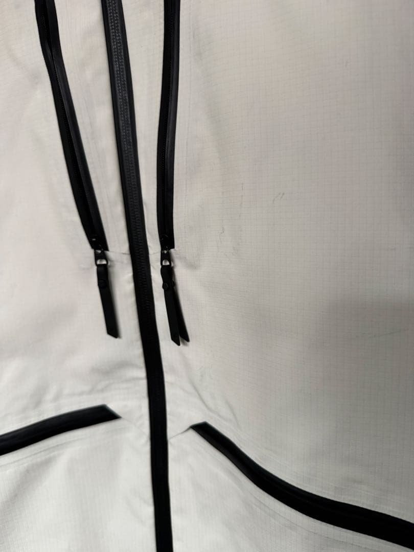 ピークパフォーマンス VERTICAL GORE-TEX PRO レディース