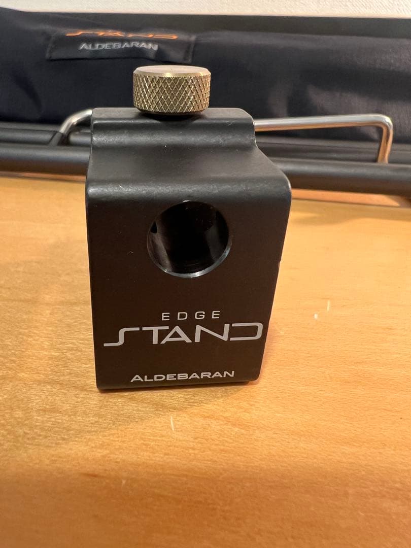 ALDEBARAN アルデバランエッジスタンドとスチールペグ付き