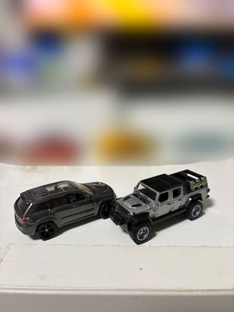 ホットウィールミニカー ボディ柄・ステッカー付きの車 16台セット品