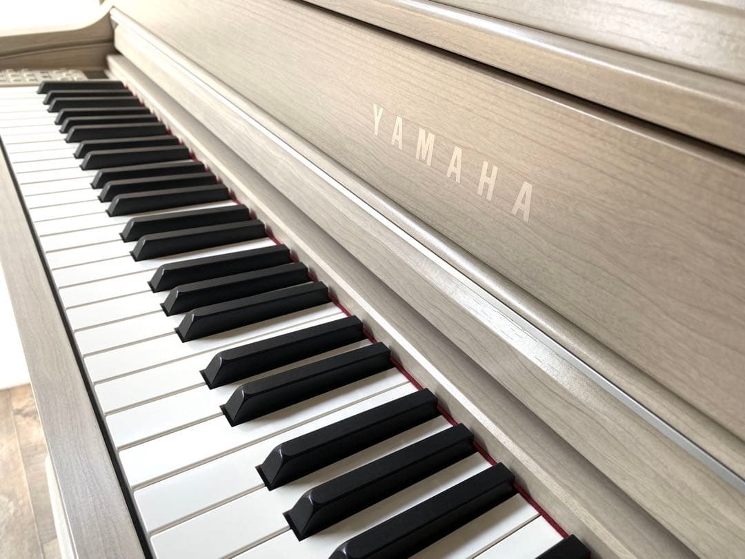 ヤマハ の木製鍵盤♪クラビノーバ！電子ピアノ CLP-645 / CLP645