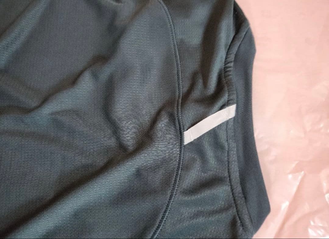 asics actibreeze ベンテッドメッシュtシャツ 7in ショーツ