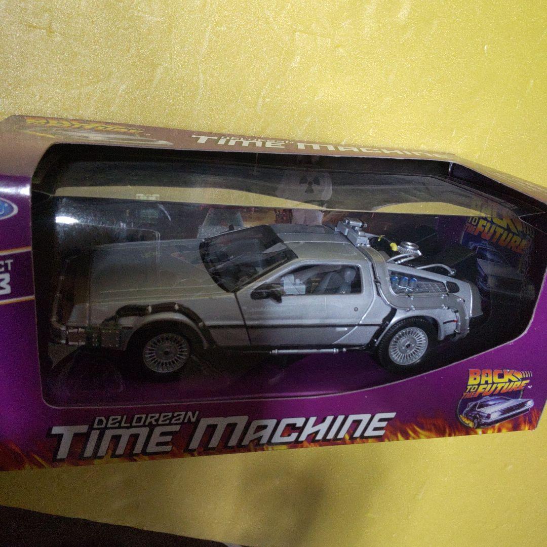 デロリアン タイムマシン バック・トゥ・ザ・フューチャー1/24