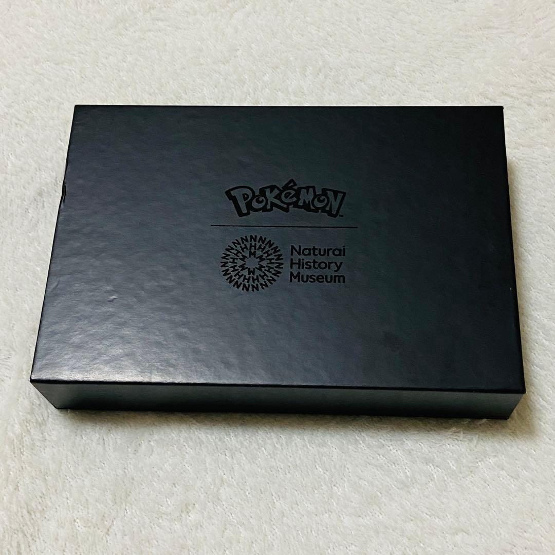 イギリス 限定 ロンドン自然史博物館 ポケモン イーブイ ピンバッジ 8個セット