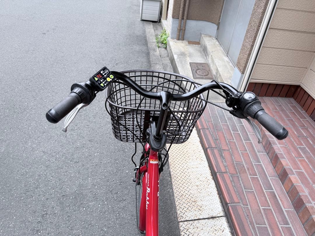 大阪府　ヤマハ　赤の電動アシスト自転車 チャイルドシート付き