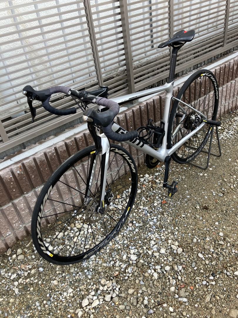 【送料込み価格】Giant ロードバイクDEFY ADVANCED2 Mサイズ