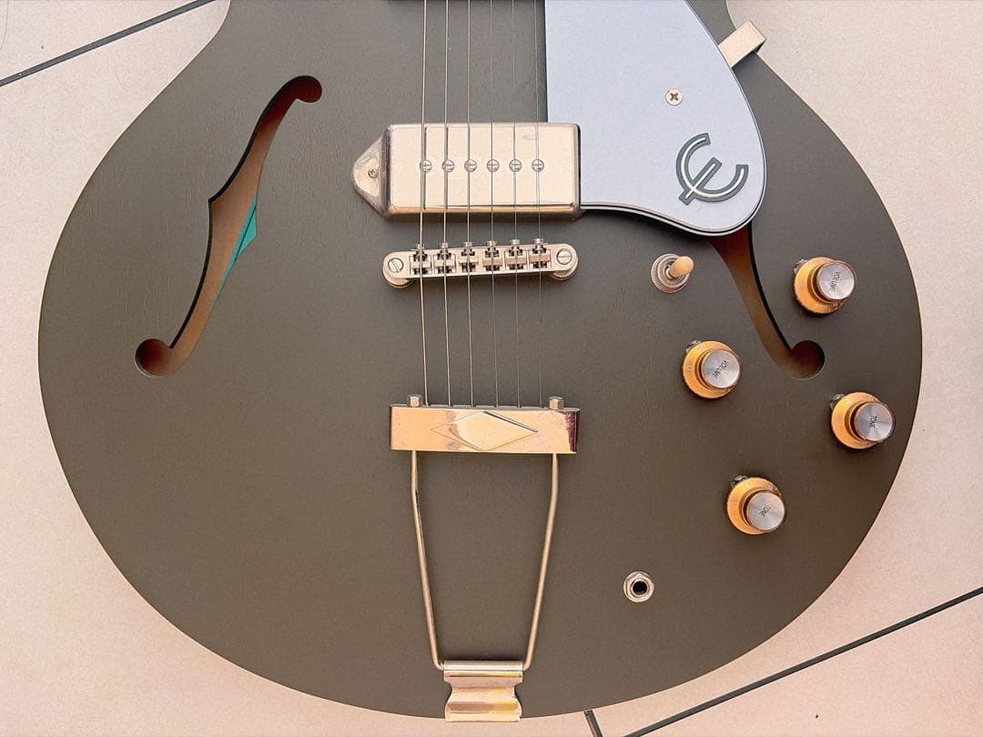 ギター Epiphone Casino Worn Olive Drab Gibson