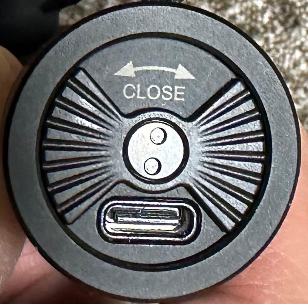 OLIGHT オーライト Seeker 4 値下中‼︎