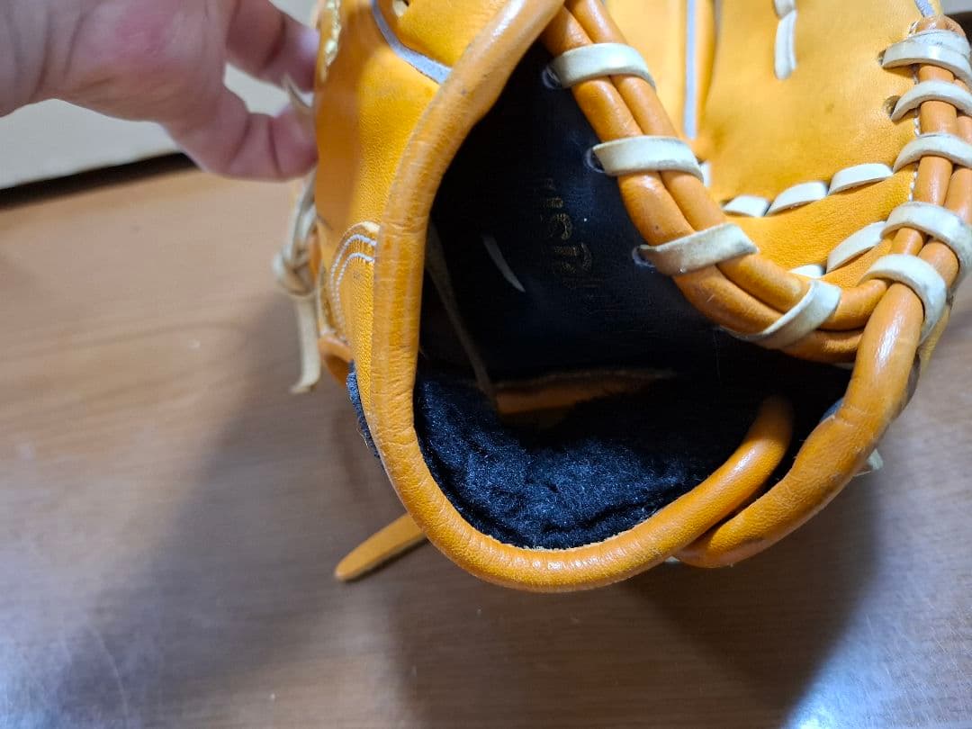 ミズノ MIZUNO グローブ【BUW LEAGUE】プロフェッショナル 右利