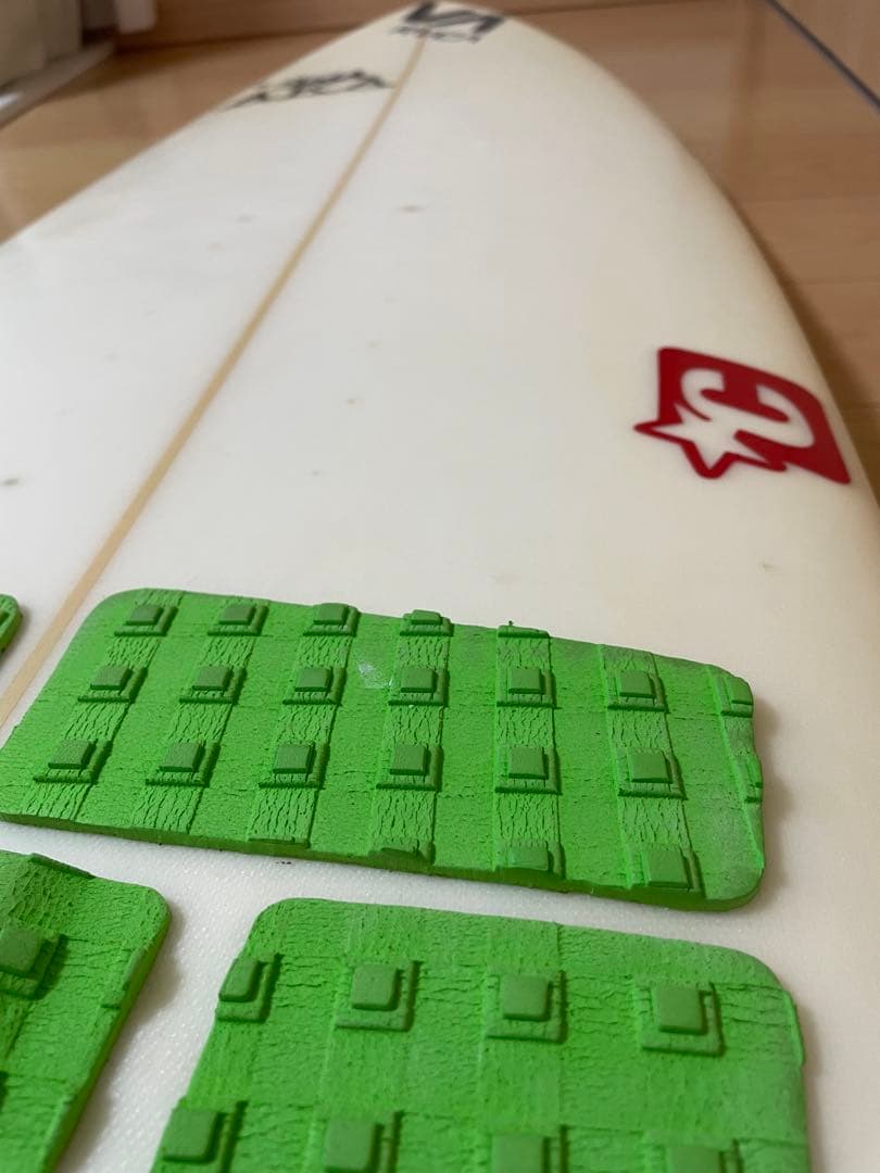 【美品】5’6” ラウンドノーズ　ショートボードXTR 小波用　サーフボード