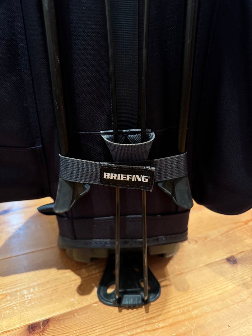 BRIEFING スタンド式キャディバッグ ネイビー　中古　ヘッドカバー付き！