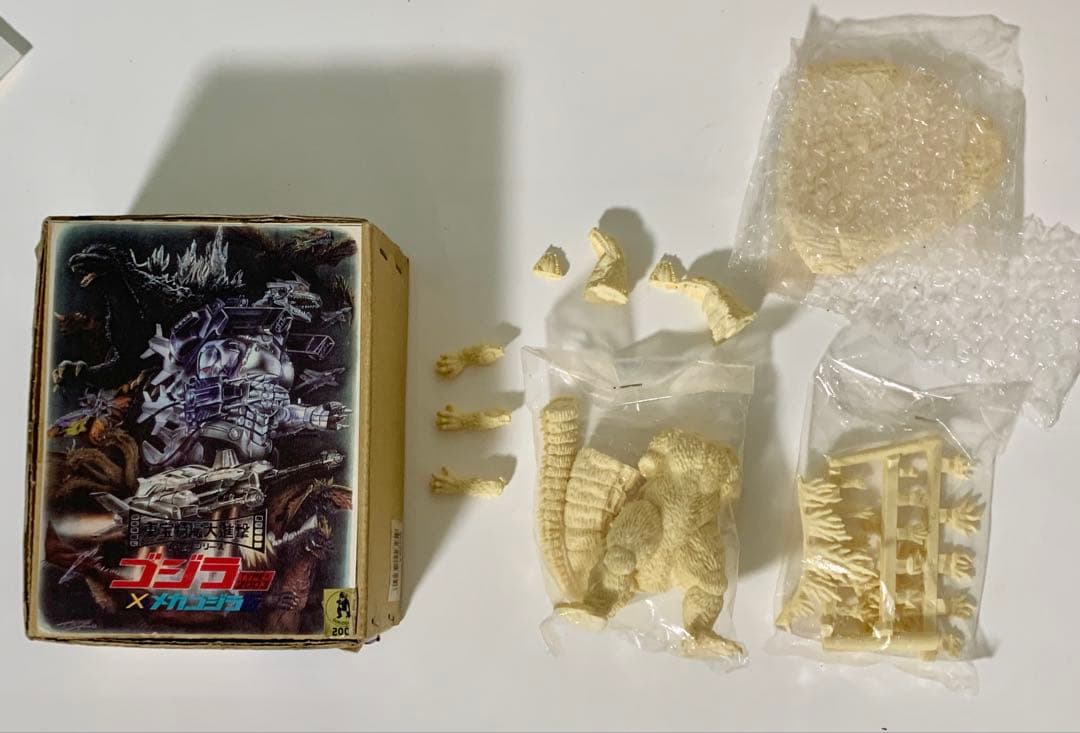 ジーンズ工房　10cm 機龍ゴジラ、機龍　レジンキットセット