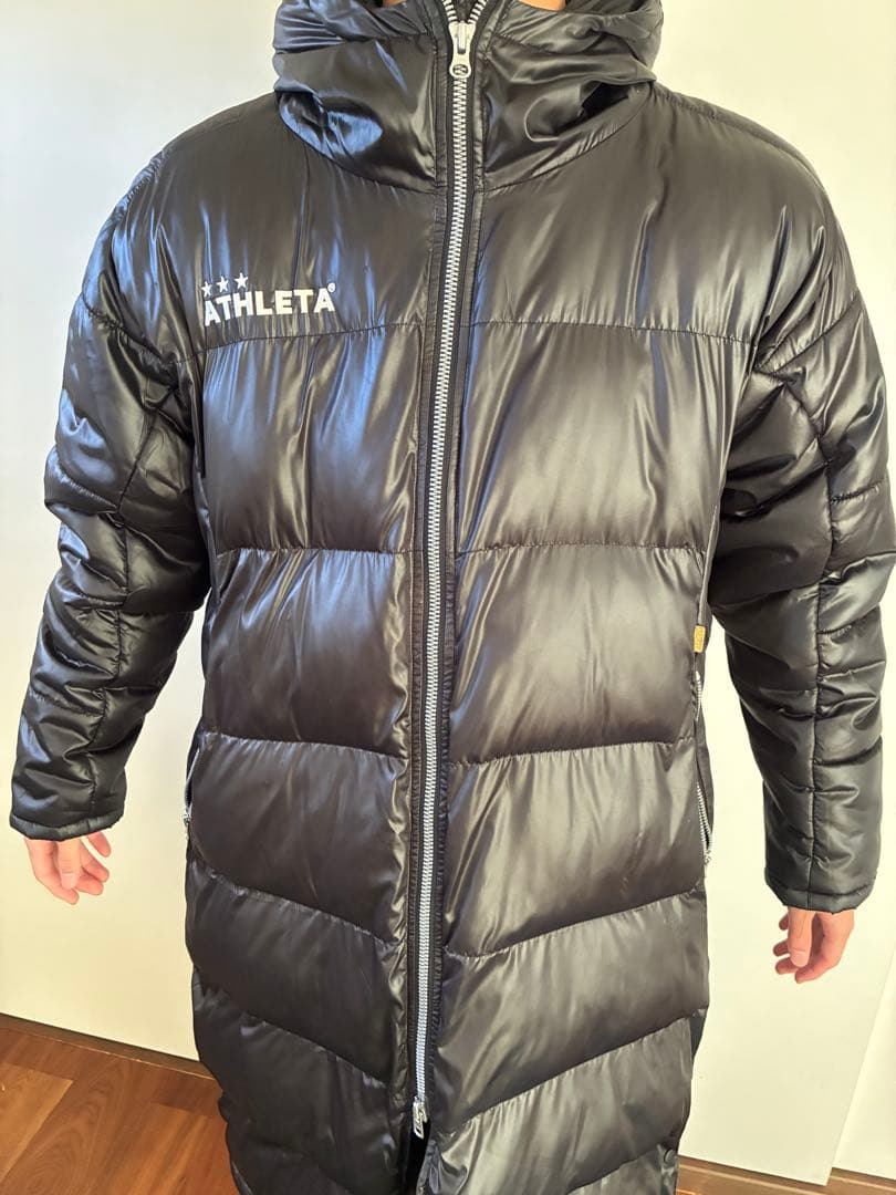 【本日限定】ATHLETA フード付きダウンジャケット ブラック（ベンチコート）