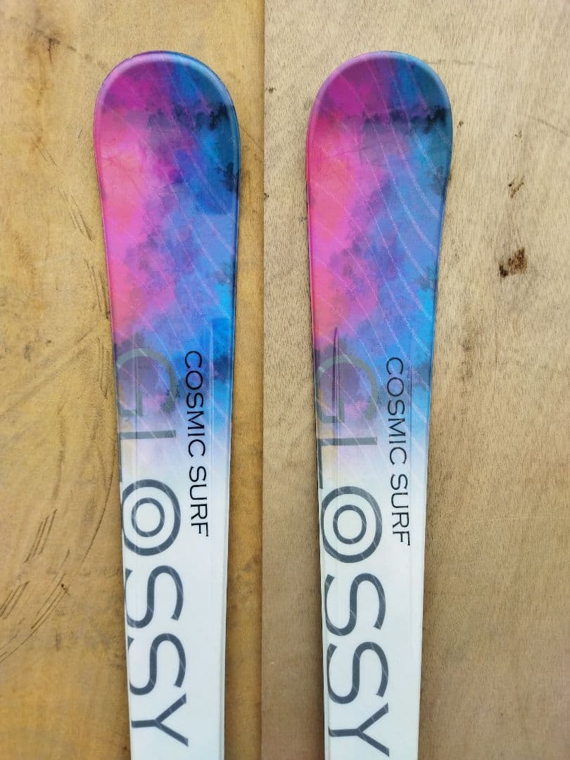 GLOSSY COSMIC SURF スキー板　156 バインディング付き