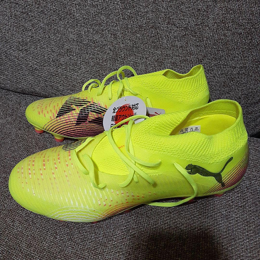【新品未使用】PUMA フューチャー８プロ HG/AG 25,5cm サッカー
