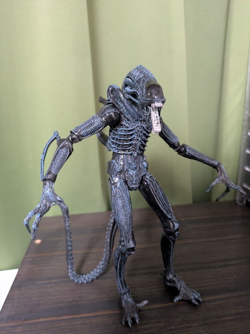 Neca エイリアンウォーリアーブルー