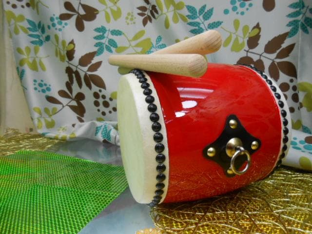(送料無料18.980円　Rエイサー沖縄大太鼓25cm*30cm 撥二本付