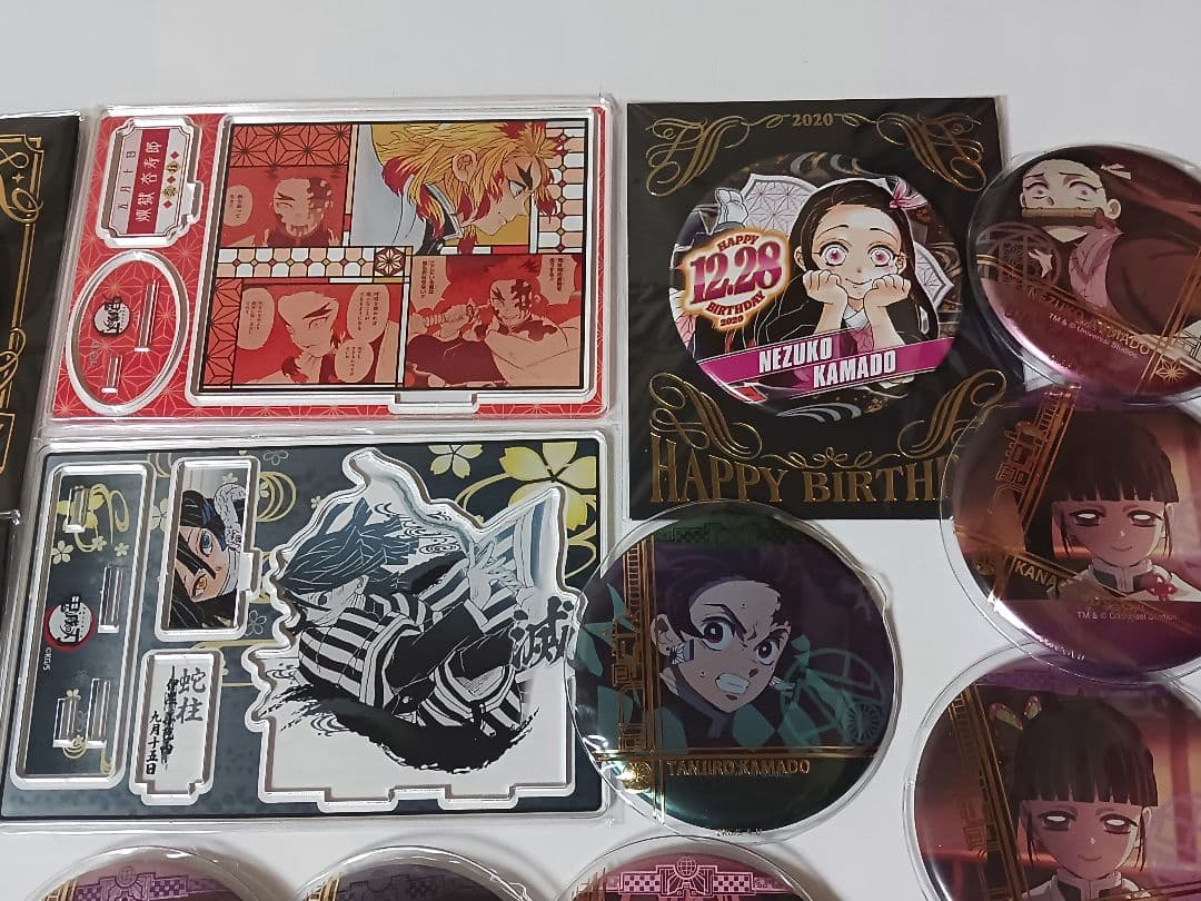 鬼滅の刃　BIRTHDAY　アクリルスタンド　缶バッジ　USJ　グッズ　まとめ売