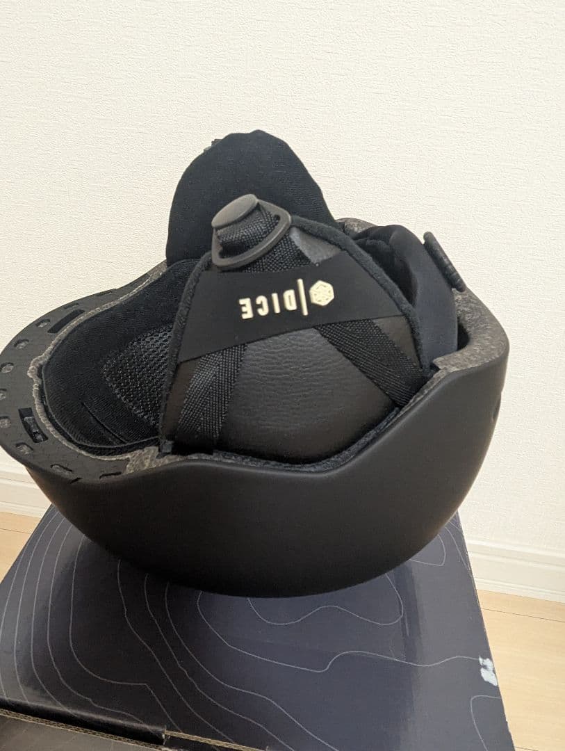 DICE ダイス D6ヘルメット ブラック　SMサイズ(54-58cm)未使用