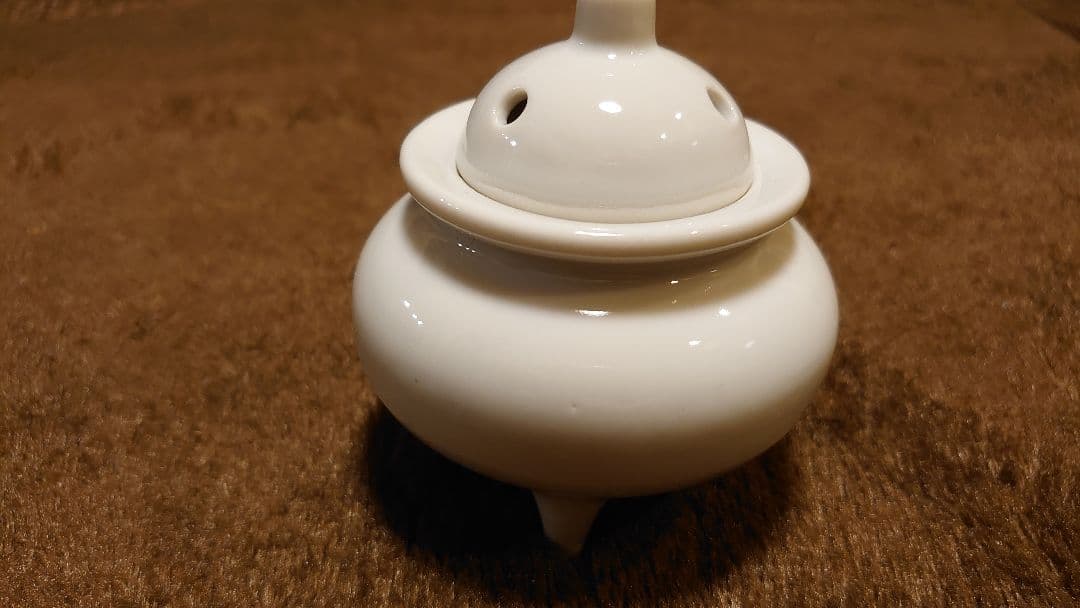 李朝　白磁　香炉　１客